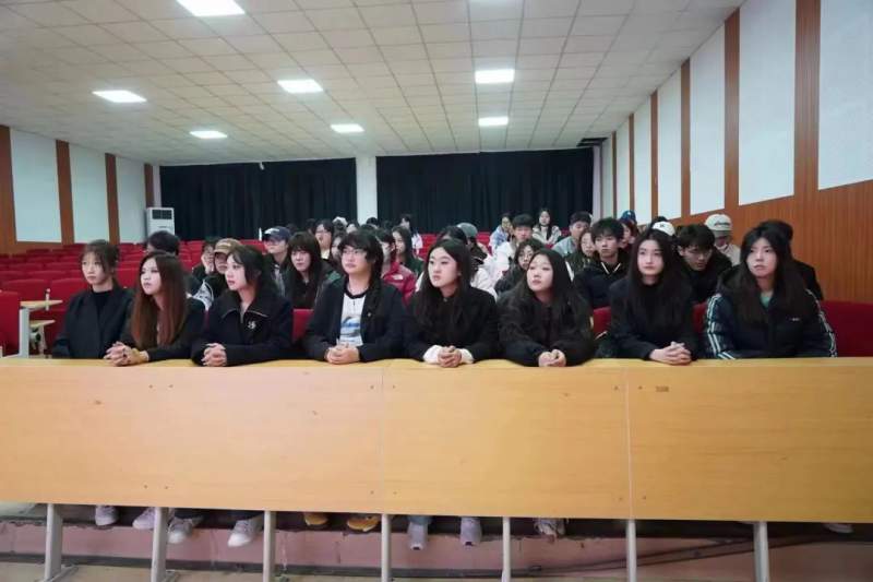 1712998759805720.jpg 640.jpg